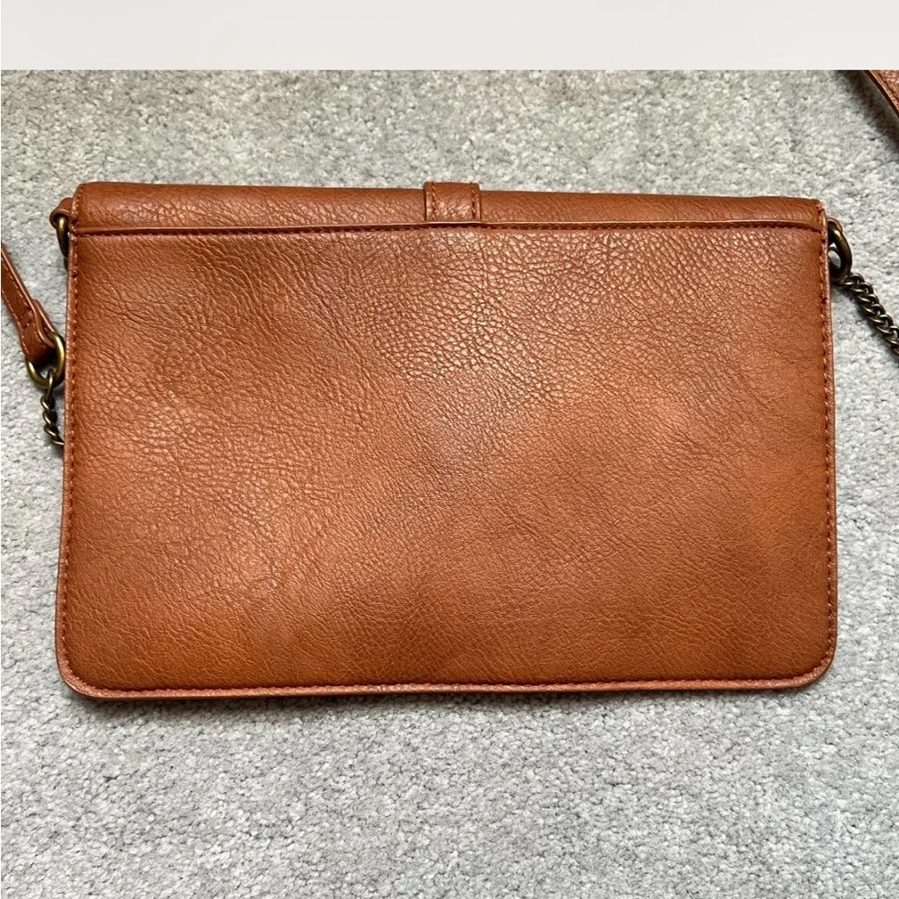 Universal Thread Tan Leather Crossbody Bag - Picture 4 of 5